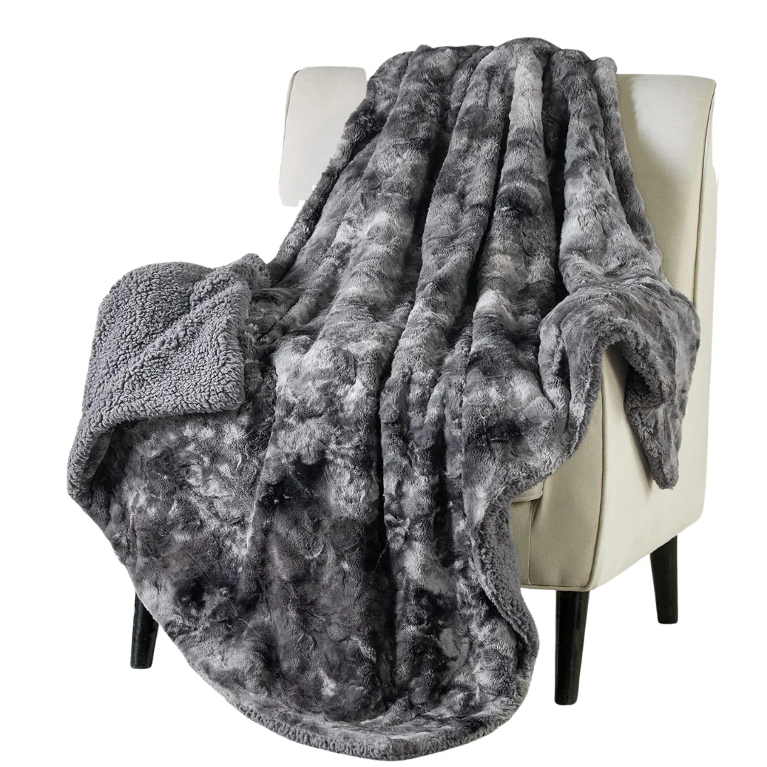 50'' x 60'' Bedsure GentleSoft Sherpa Fluffy Throw Blanket